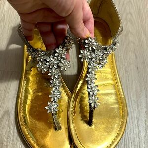 Jessica Simpson floral embellished sandals. / 8